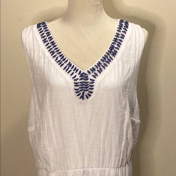 AGB Elegant White Dress with Blue Accents - Picture 4 of 8